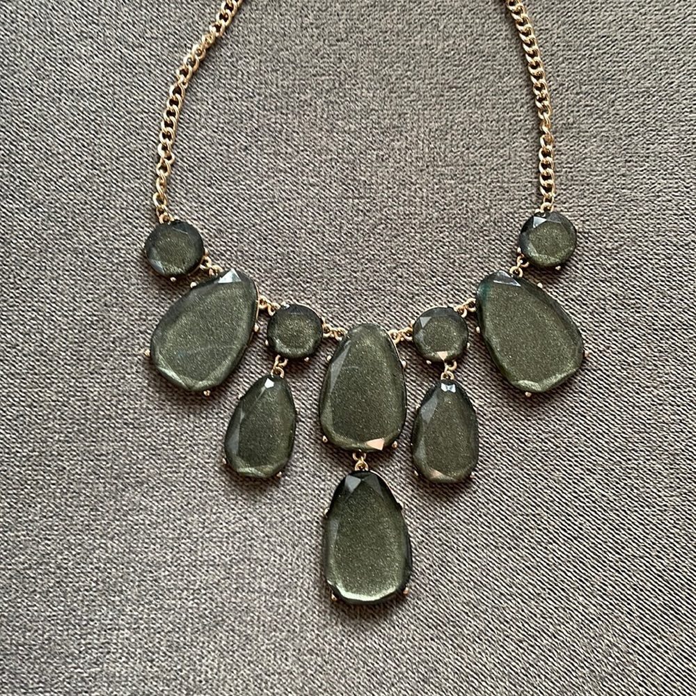 Statement necklace